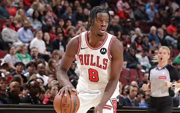 NBA常规赛公牛半场无人得分上双仍领先尼克斯6分